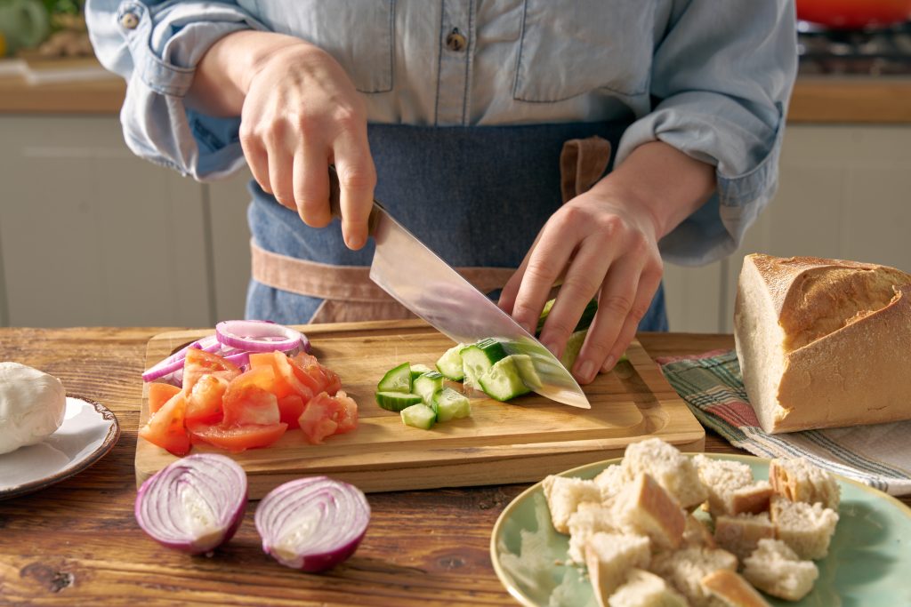 panzanella italian bread salad step1